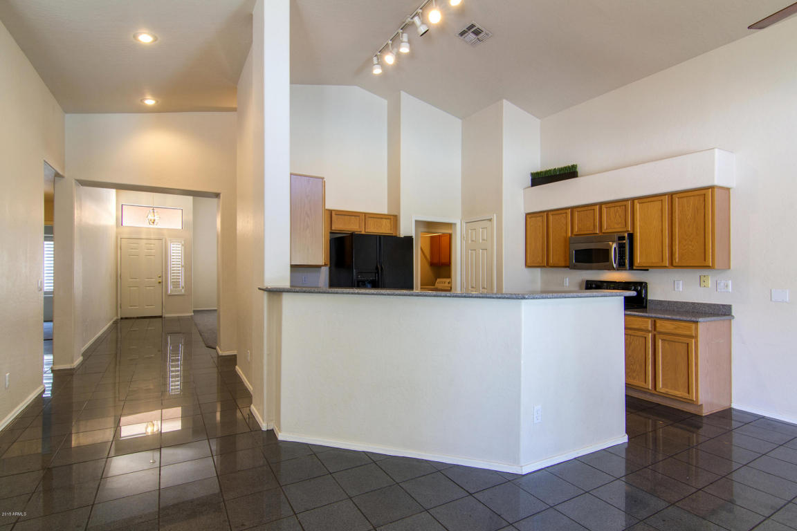 2028 E Parkside Ln, Phoenix, AZ 85024 photo 3