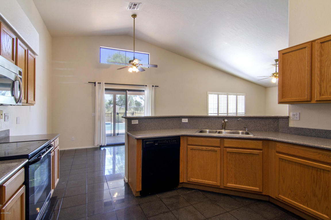 2028 E Parkside Ln, Phoenix, AZ 85024 photo 4