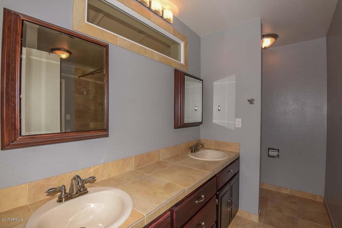 2727 E Cannon Dr, Phoenix, AZ 85028 photo 16