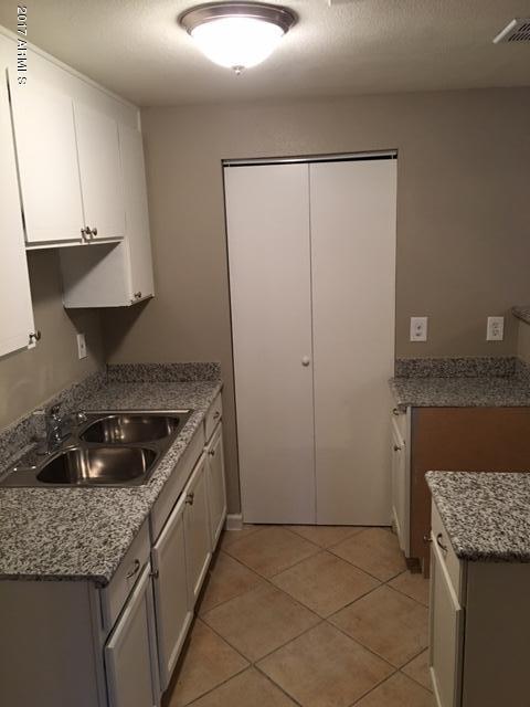 7307 W Montecito Ave, Phoenix, AZ 85033 photo 4