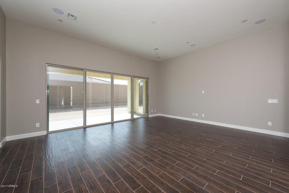 2923 E Valencia Dr, Phoenix, AZ 85042 photo 12
