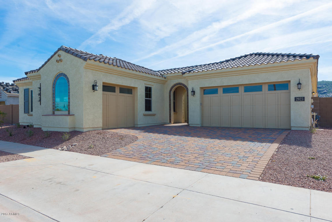 2923 E Valencia Dr, Phoenix, AZ 85042 photo 2
