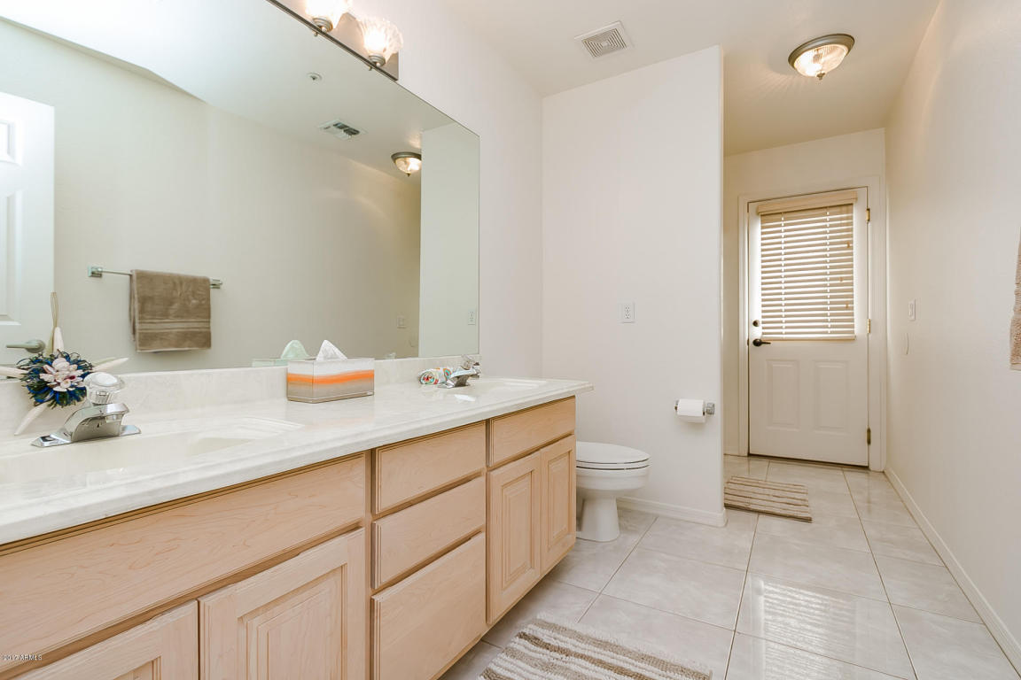 4245 E Caroline Ln, Gilbert, AZ 85296 photo 13