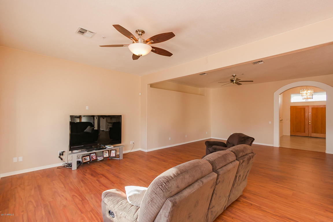4245 E Caroline Ln, Gilbert, AZ 85296 photo 6