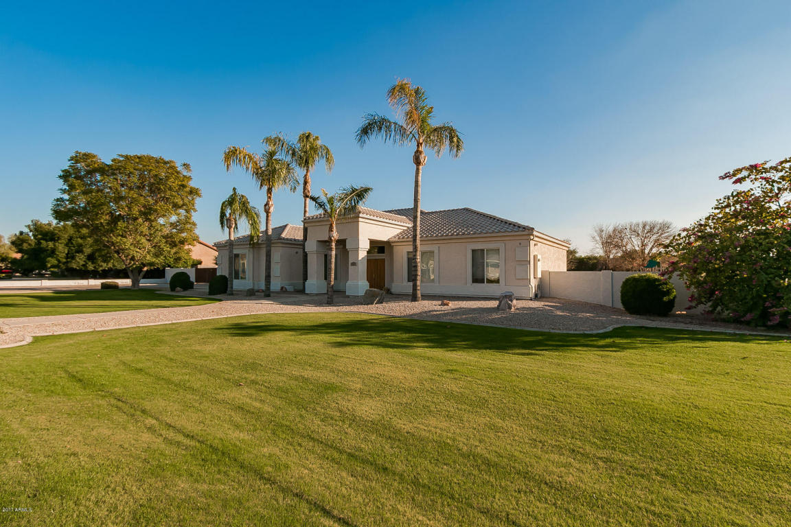 4245 E Caroline Ln, Gilbert, AZ 85296 photo 2