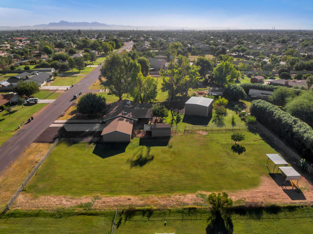 1321 E Mesquite St, Gilbert, AZ 85296 photo 1