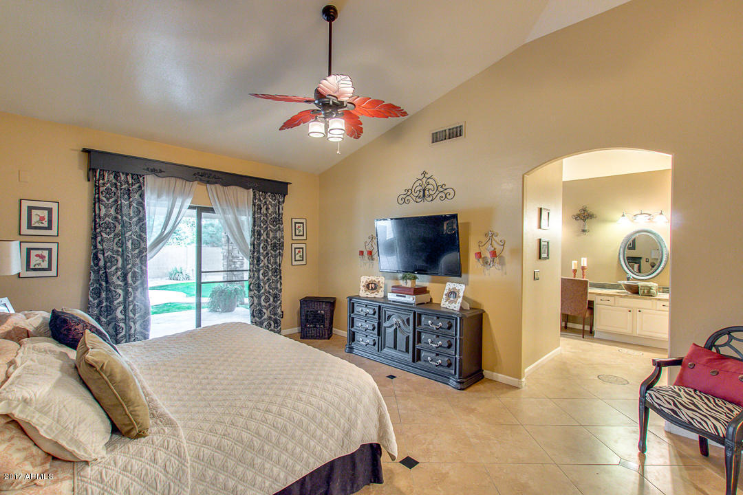 4451 E Desert Ln, Gilbert, AZ 85234 photo 35