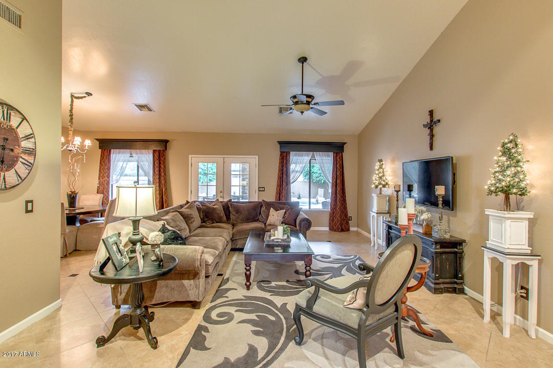 4451 E Desert Ln, Gilbert, AZ 85234 photo 19