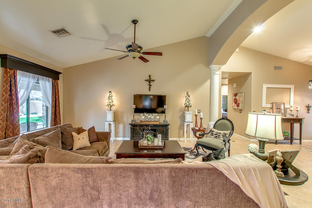 4451 E Desert Ln, Gilbert, AZ 85234 photo 21