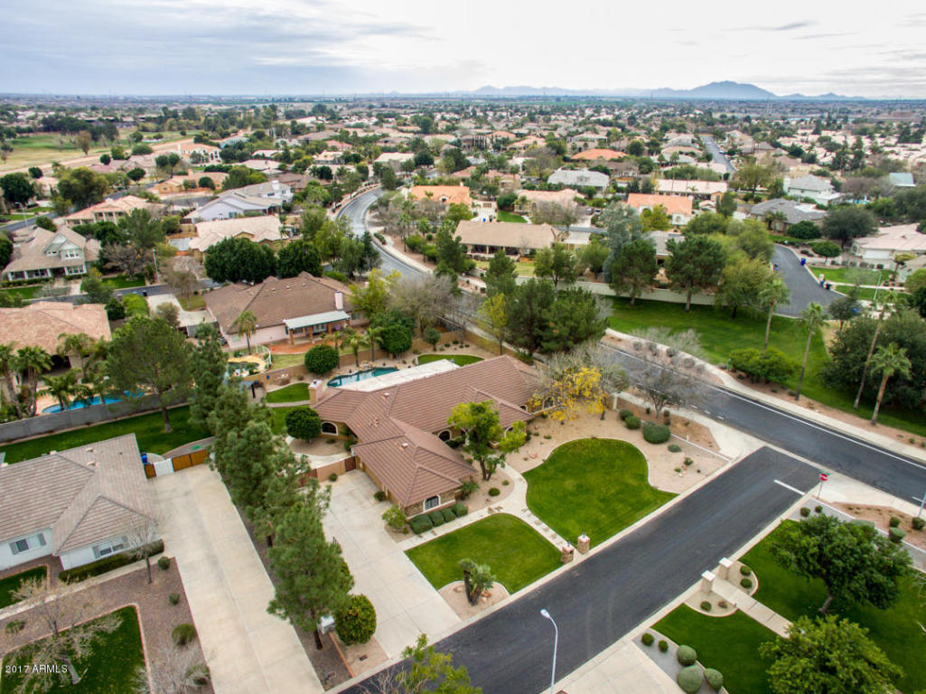 4451 E Desert Ln, Gilbert, AZ 85234 photo 6