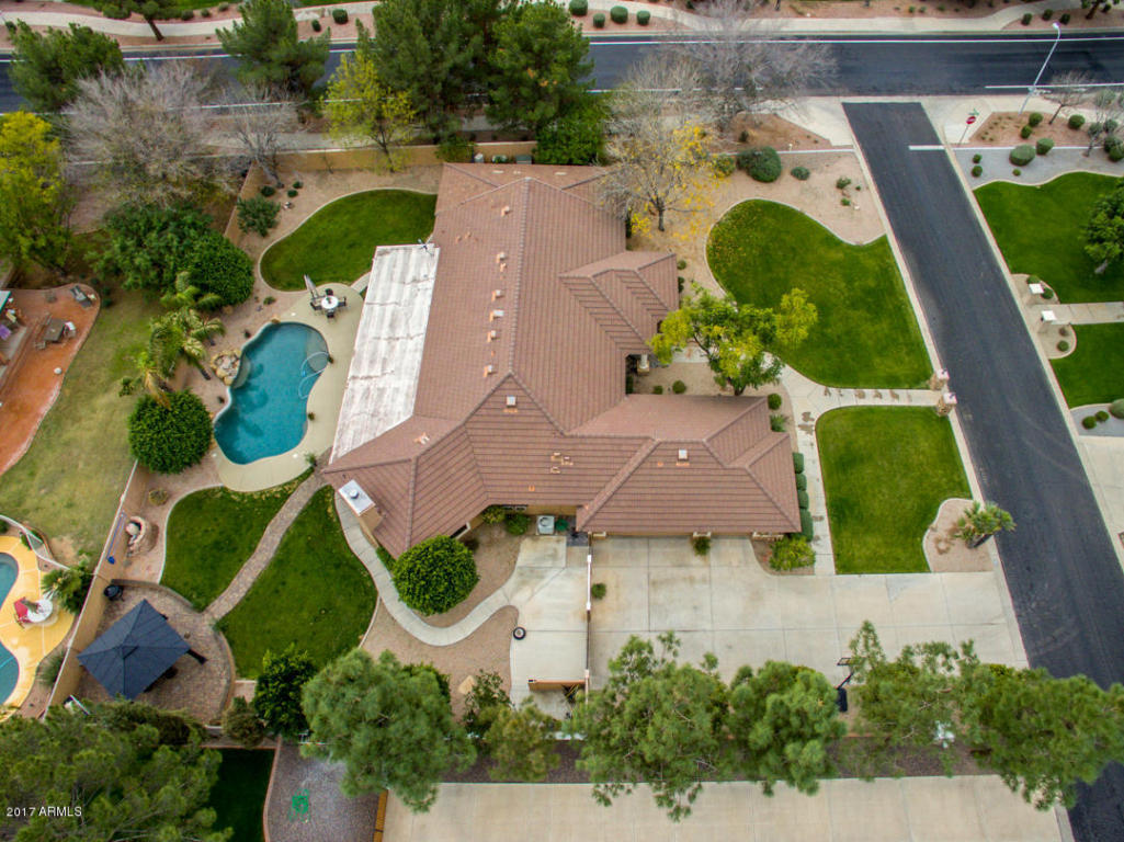 4451 E Desert Ln, Gilbert, AZ 85234 photo 11