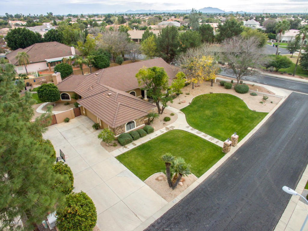4451 E Desert Ln, Gilbert, AZ 85234 photo 10