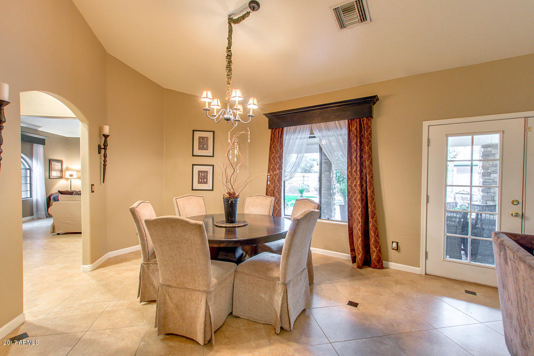 4451 E Desert Ln, Gilbert, AZ 85234 photo 23
