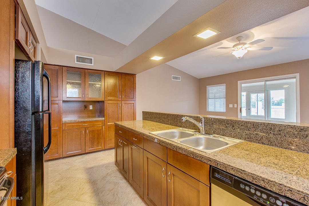 12215 S 45th St, Phoenix, AZ 85044 photo 9