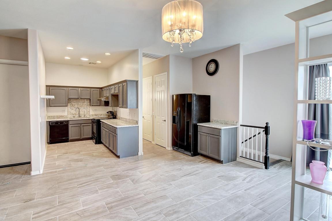 2734 Ellis St, Phoenix, AZ 85042 photo 8
