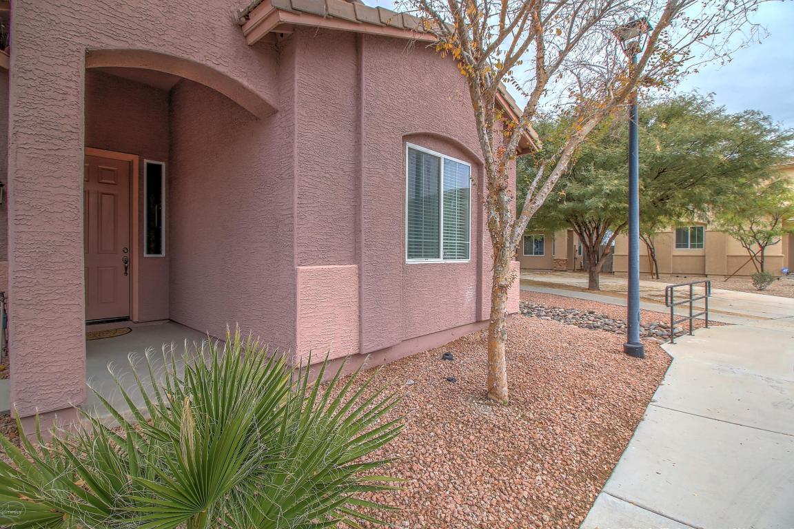 2734 Ellis St, Phoenix, AZ 85042 photo 2