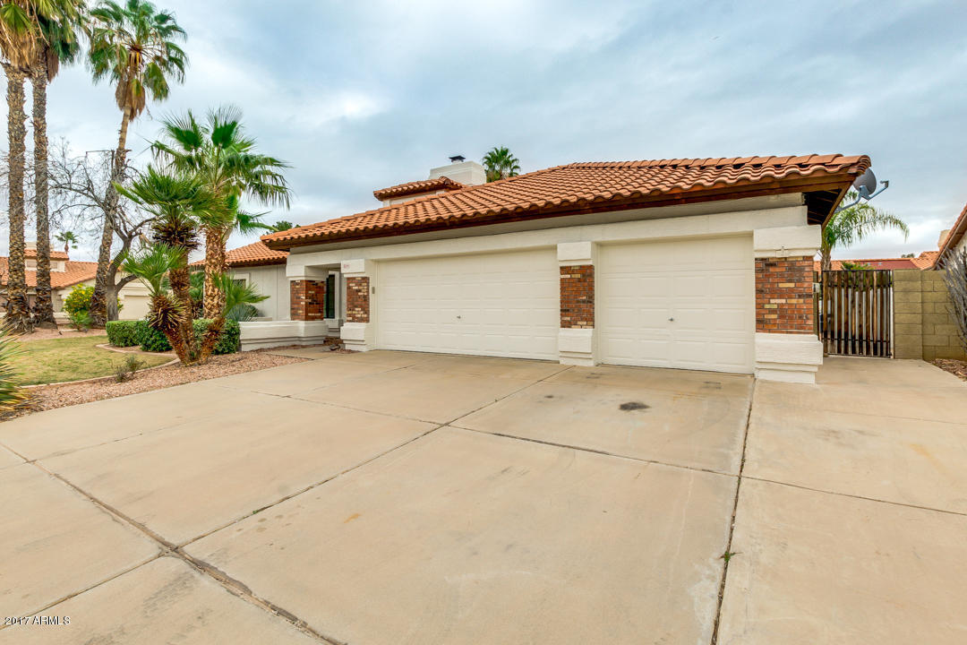 101 S Silverado St, Gilbert, AZ 85296 photo 2