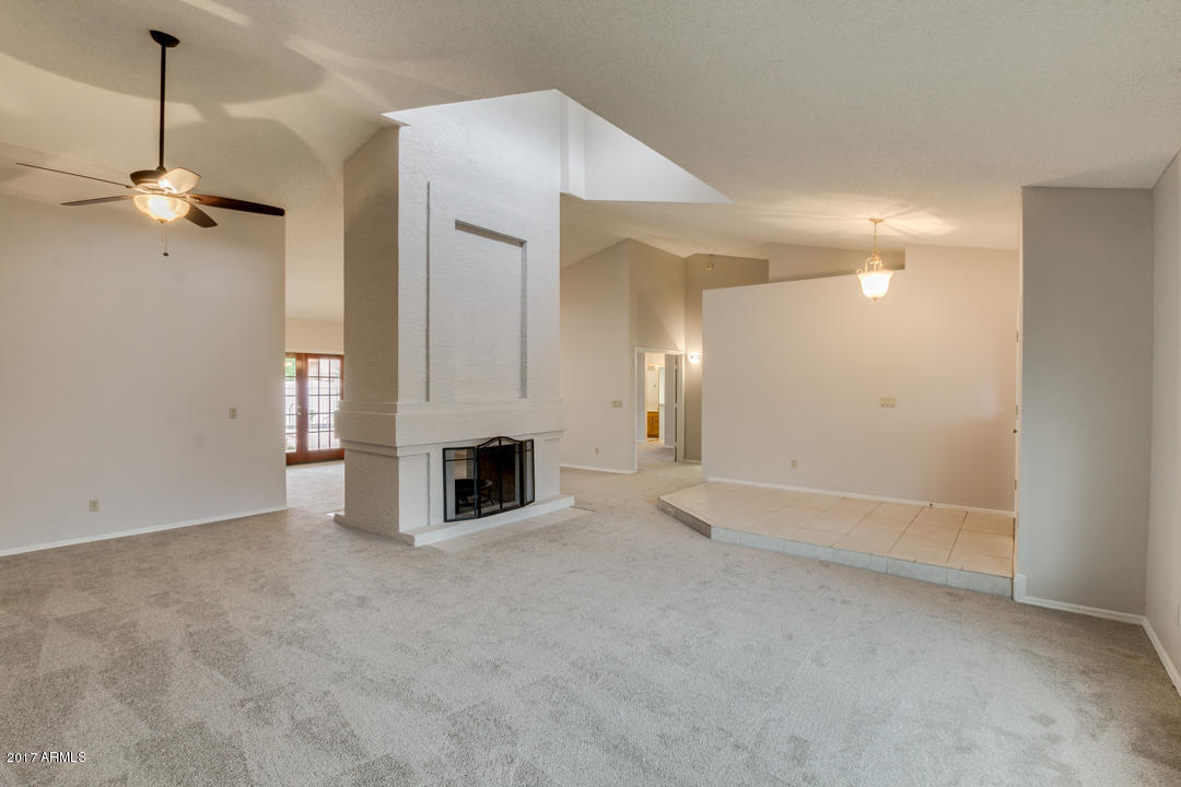 101 S Silverado St, Gilbert, AZ 85296 photo 5