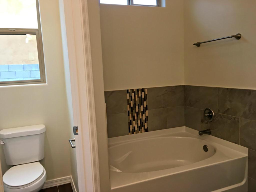 1211 E Desert Dr, Phoenix, AZ 85042 photo 8