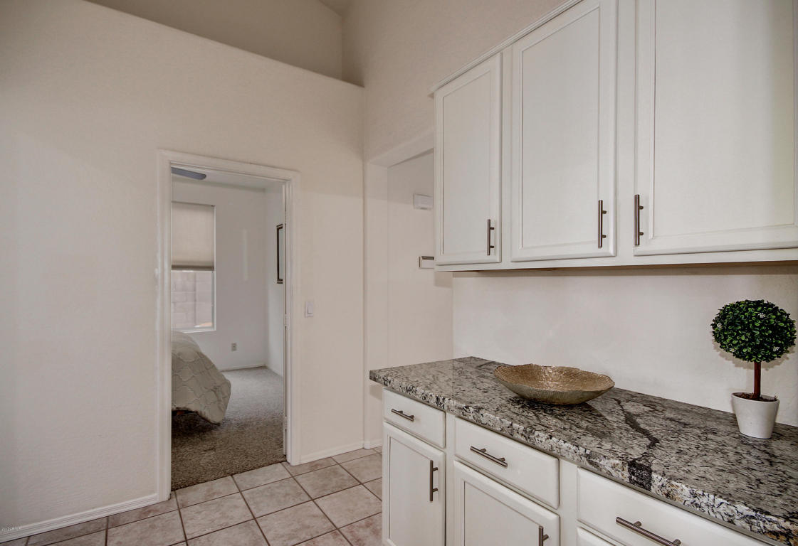 4052 E Williams Dr, Phoenix, AZ 85050 photo 9