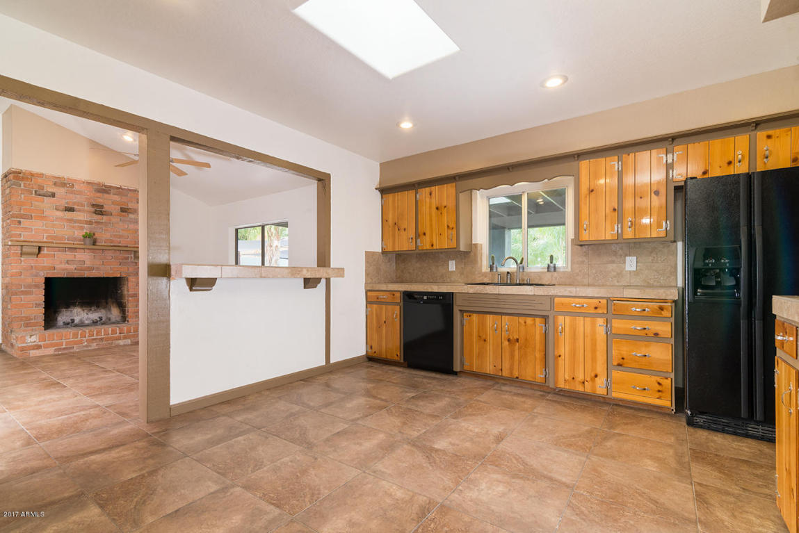 5423 E Osborn Rd, Phoenix, AZ 85018 photo 9