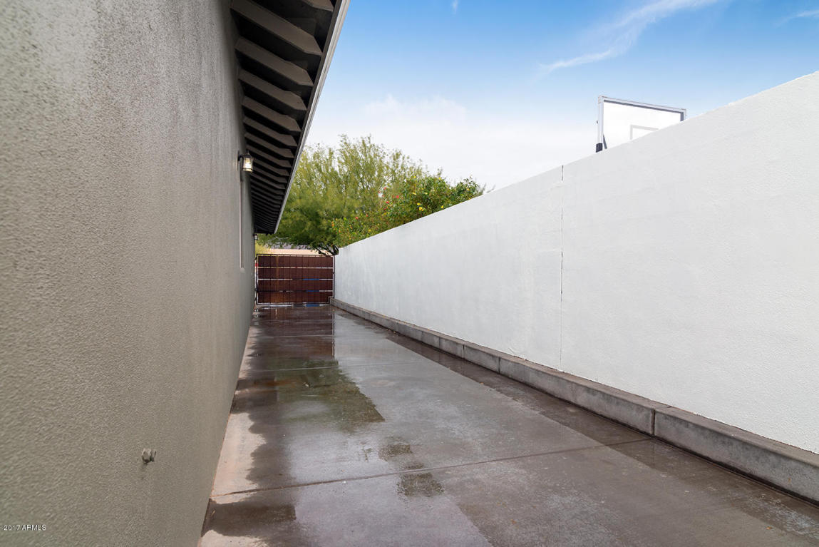 5423 E Osborn Rd, Phoenix, AZ 85018 photo 32