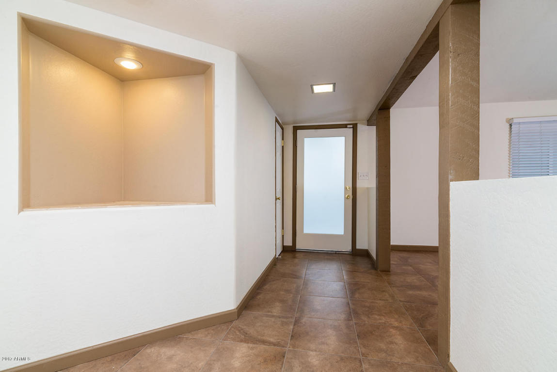 5423 E Osborn Rd, Phoenix, AZ 85018 photo 18