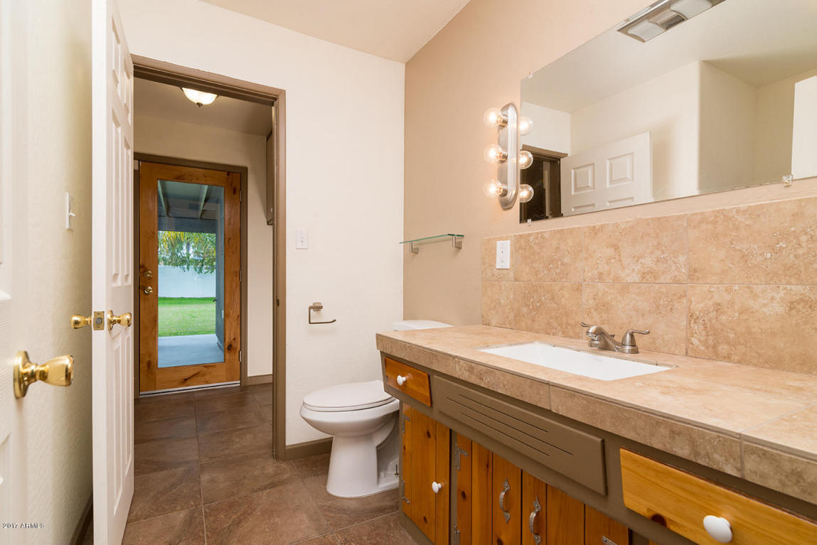 5423 E Osborn Rd, Phoenix, AZ 85018 photo 15