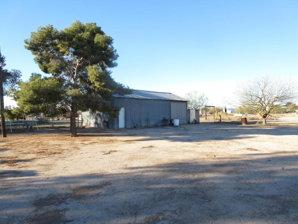 236 N Apache Rd, Buckeye, AZ 85326 photo 2