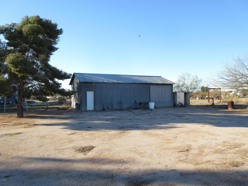 236 N Apache Rd, Buckeye, AZ 85326 photo 3
