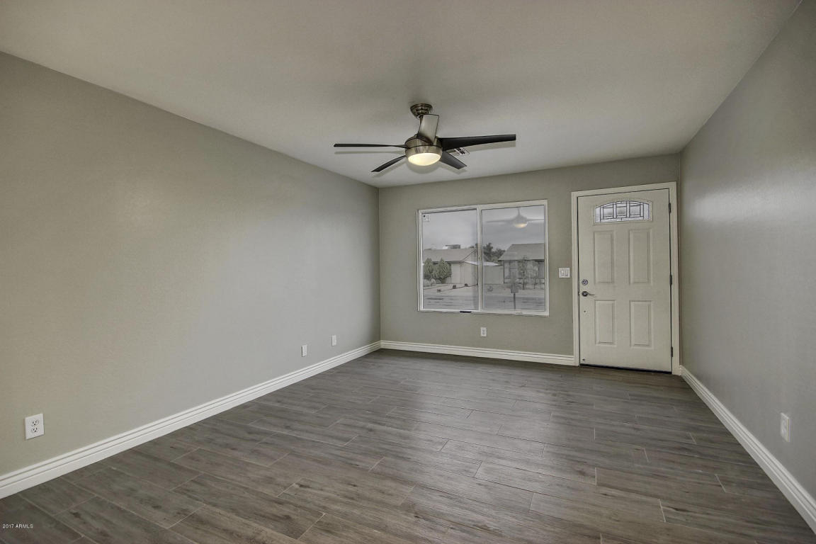 923 W Colgate Dr, Tempe, AZ 85283 photo 4