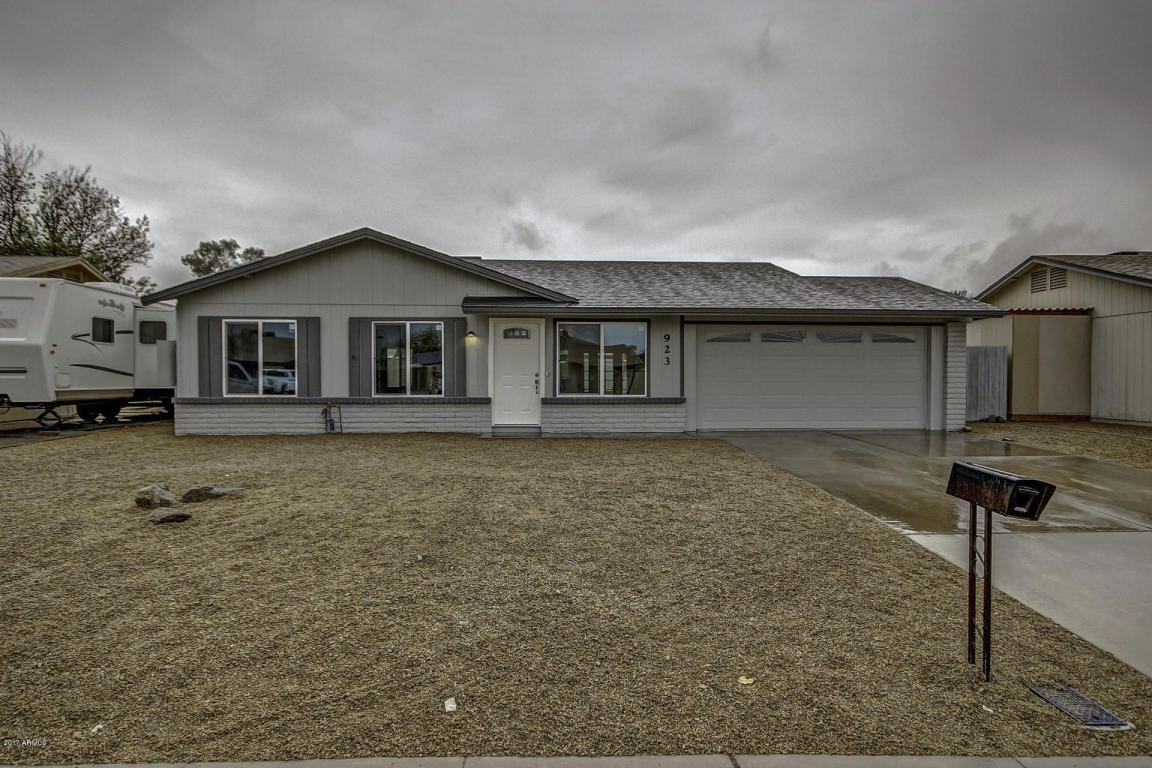 923 W Colgate Dr, Tempe, AZ 85283 photo 2