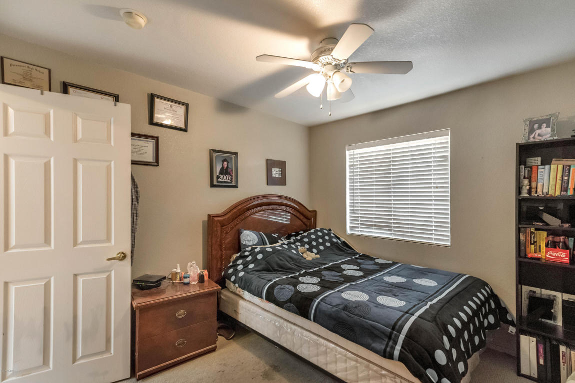 10 S Tiago Dr, Gilbert, AZ 85233 photo 17