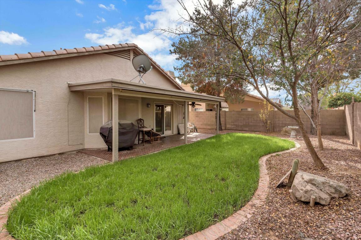 10 S Tiago Dr, Gilbert, AZ 85233 photo 7