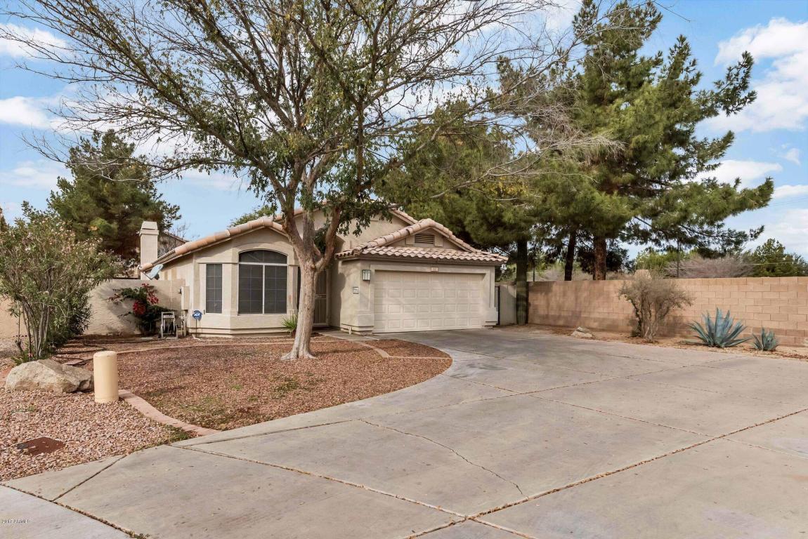 10 S Tiago Dr, Gilbert, AZ 85233 photo 1