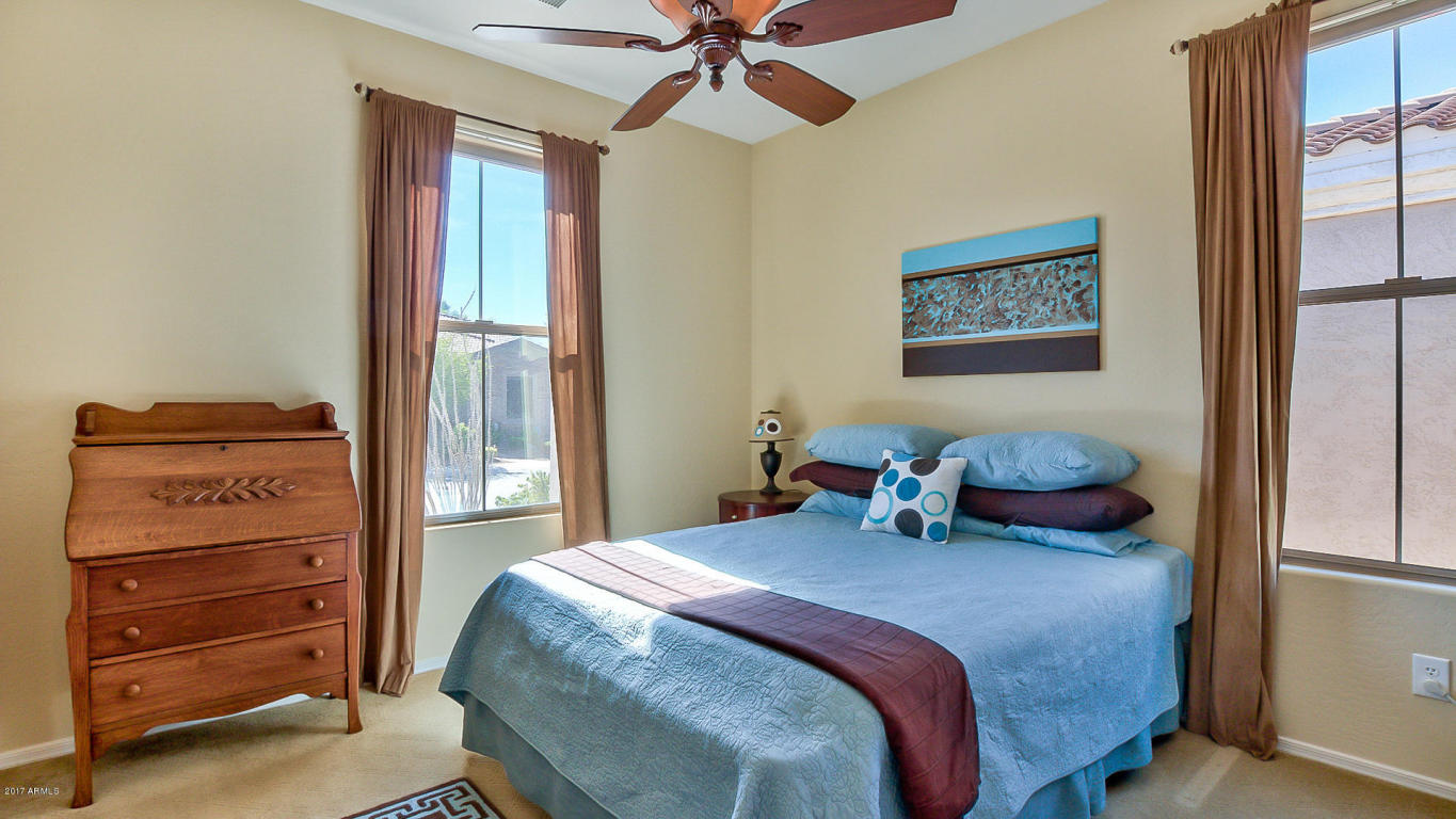 4290 E Blue Spruce Ln, Gilbert, AZ 85298 photo 2