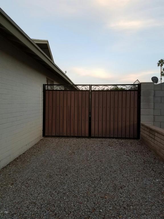 6221 S Taylor Dr, Tempe, AZ 85283 photo 9
