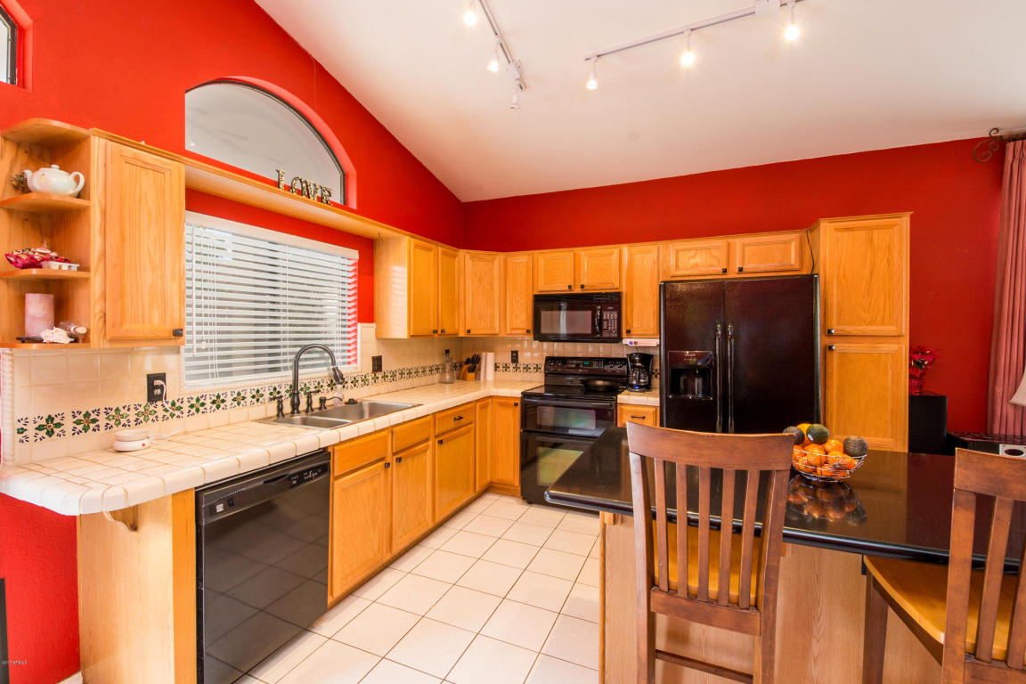 2103 E Menadota Dr, Phoenix, AZ 85024 photo 5