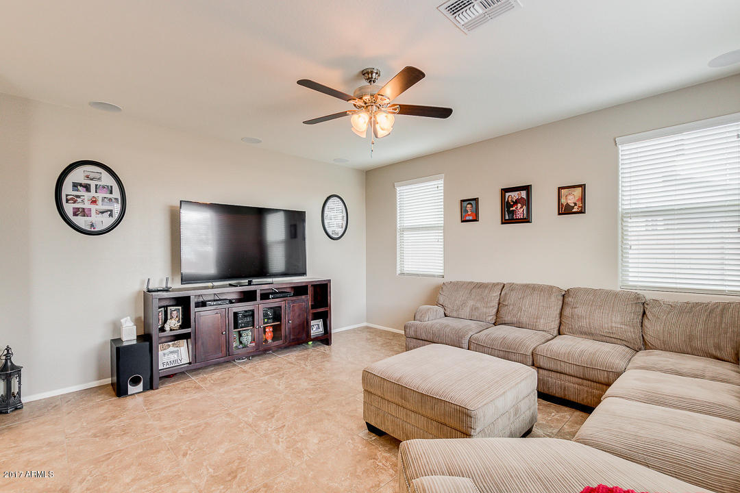 874 Euclid Ave, Gilbert, AZ 85297 photo 5