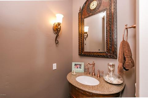 2233 E Sanoque Ct, Gilbert, AZ 85298 photo 11