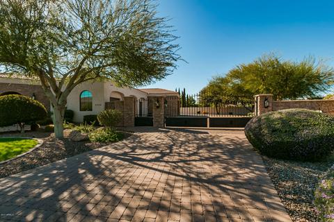 2233 E Sanoque Ct, Gilbert, AZ 85298 photo 2