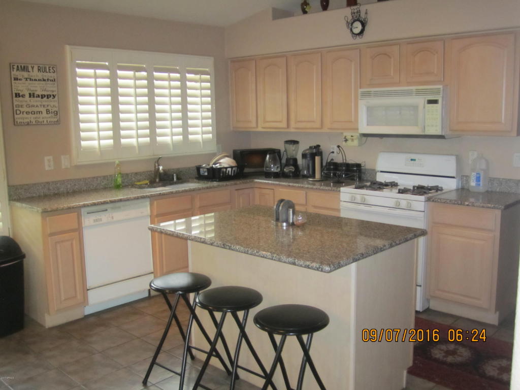 823 E Hearn Rd, Phoenix, AZ 85022 photo 8