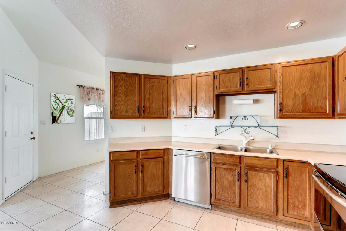 3113 E Topeka Dr, Phoenix, AZ 85050 photo 5