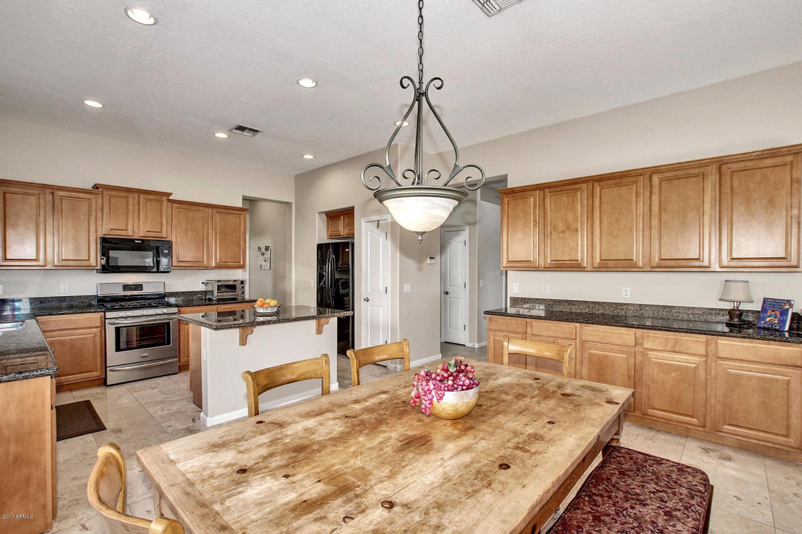 6742 S Crestview Dr, Gilbert, AZ 85298 photo 11