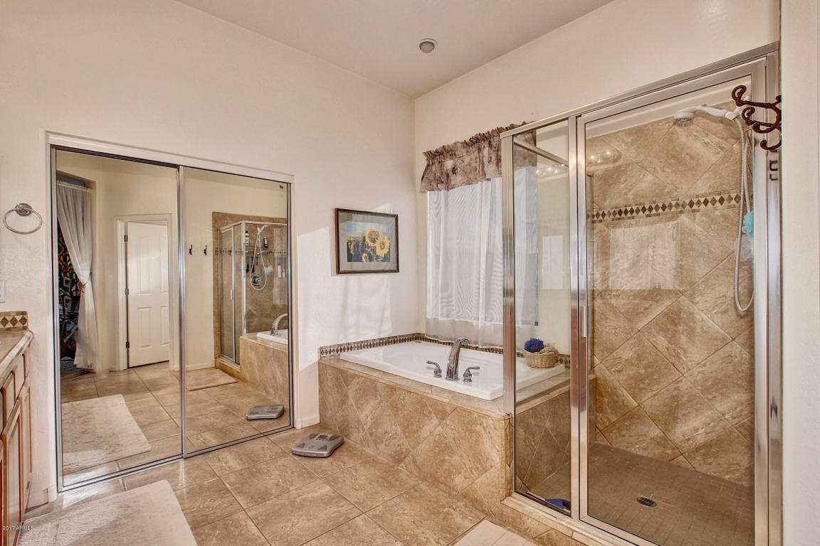 6742 S Crestview Dr, Gilbert, AZ 85298 photo 19