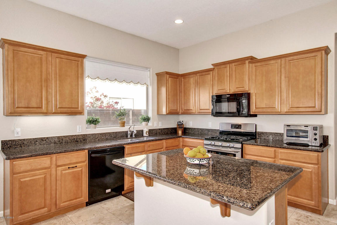 6742 S Crestview Dr, Gilbert, AZ 85298 photo 8