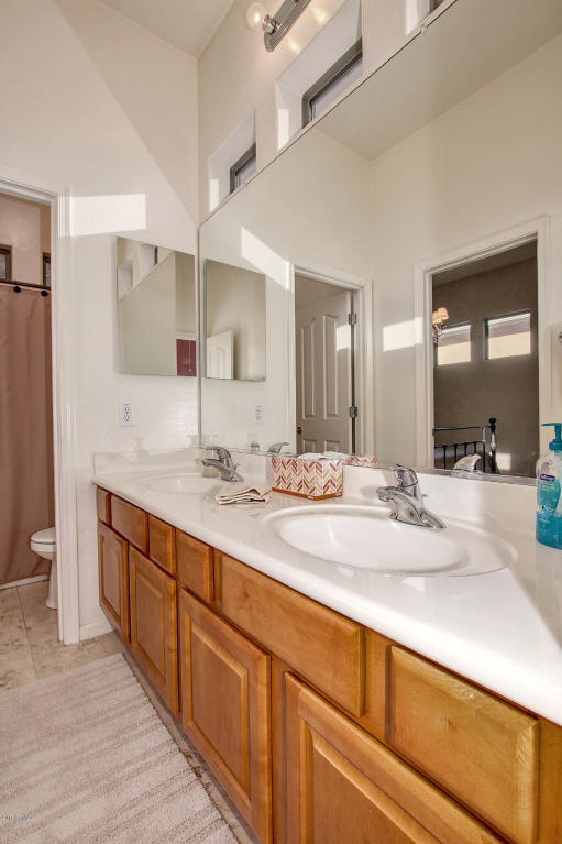 6742 S Crestview Dr, Gilbert, AZ 85298 photo 16