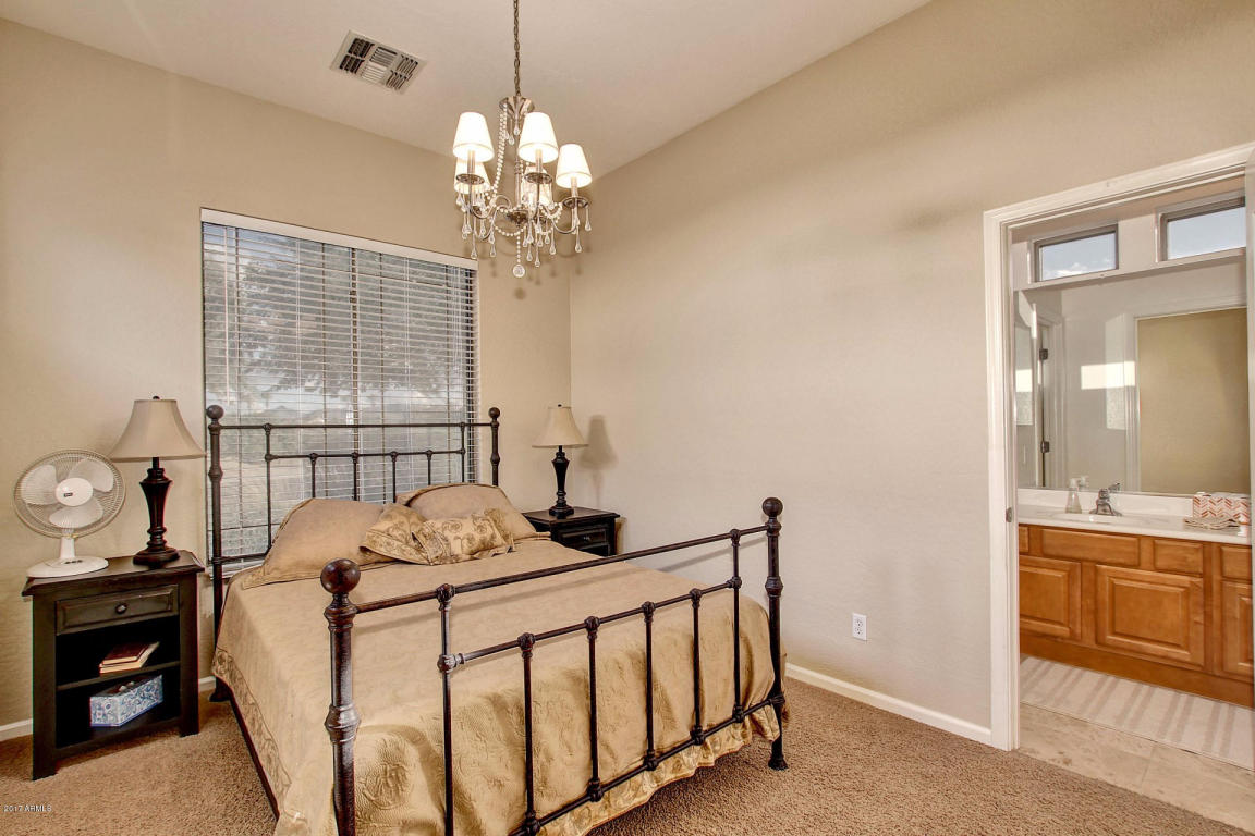 6742 S Crestview Dr, Gilbert, AZ 85298 photo 15