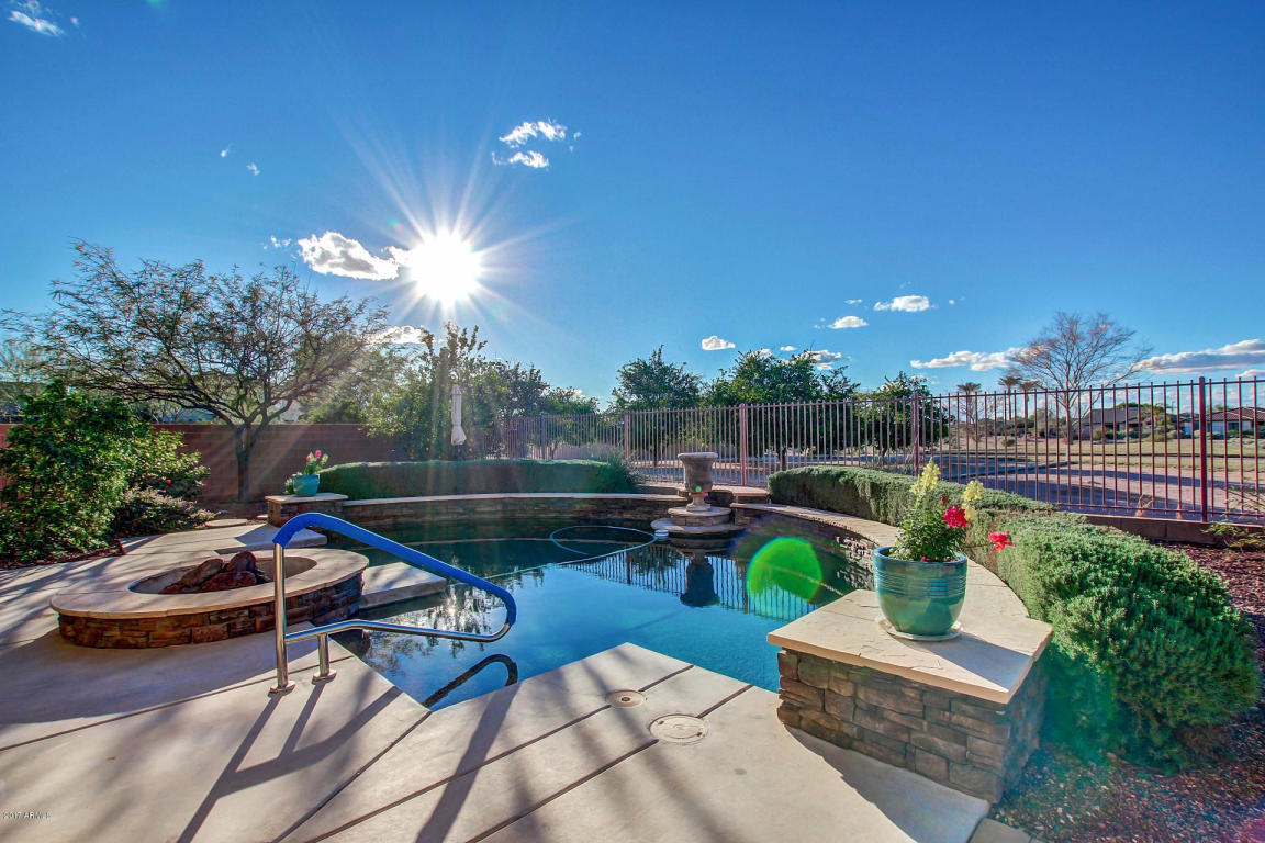 6742 S Crestview Dr, Gilbert, AZ 85298 photo 27