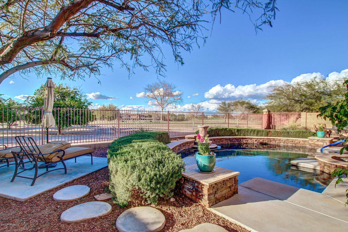 6742 S Crestview Dr, Gilbert, AZ 85298 photo 30